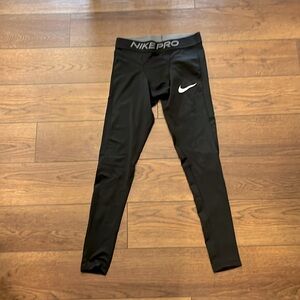 Nike Pro running under layer/tights
